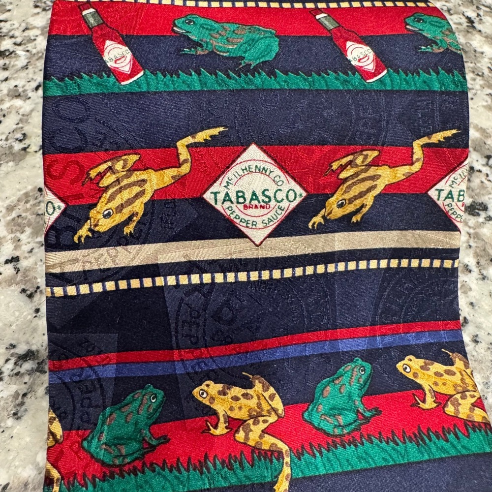 Vintage Tabasco Silk Tie –‎ Frogs, Alligators, Louisiana Swamp Novelty Necktie - Picture 7 of 8